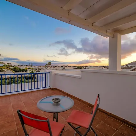 Beautiful 2 Bedrooms Heavenly Lotus Private Pool Close To Amenities Lanzarote
