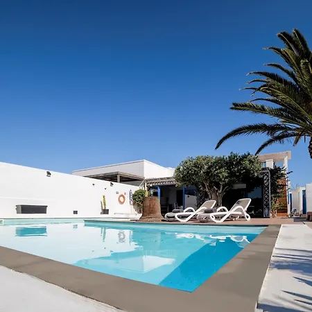 Beautiful 2 Bedrooms Heavenly Lotus Private Pool Close To Amenities Lanzarote * Playa Blanca (Lanzarote)