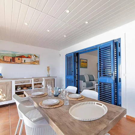 Beautiful 2 Bedrooms Heavenly Lotus Private Pool Close To Amenities Lanzarote *