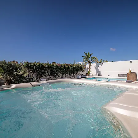 Villa Beautiful 2 Bedrooms Heavenly Lotus Private Pool Close To Amenities Lanzarote *