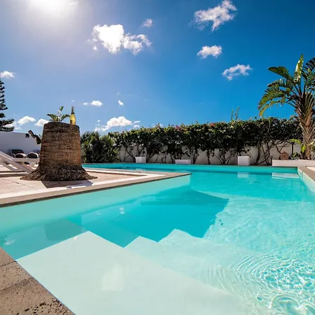 Beautiful 2 Bedrooms Heavenly Lotus Private Pool Close To Amenities Lanzarote * Playa Blanca (Lanzarote)